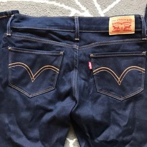 Levi’s 524 dark blue skinny jeans size 3